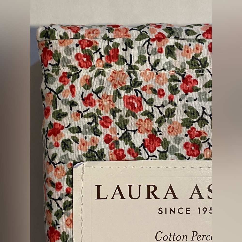 Laura Ashley EMOGENE Red Green White Floral Cotton Percale TWIN Sheet Set 3 pc - Picture 7 of 9